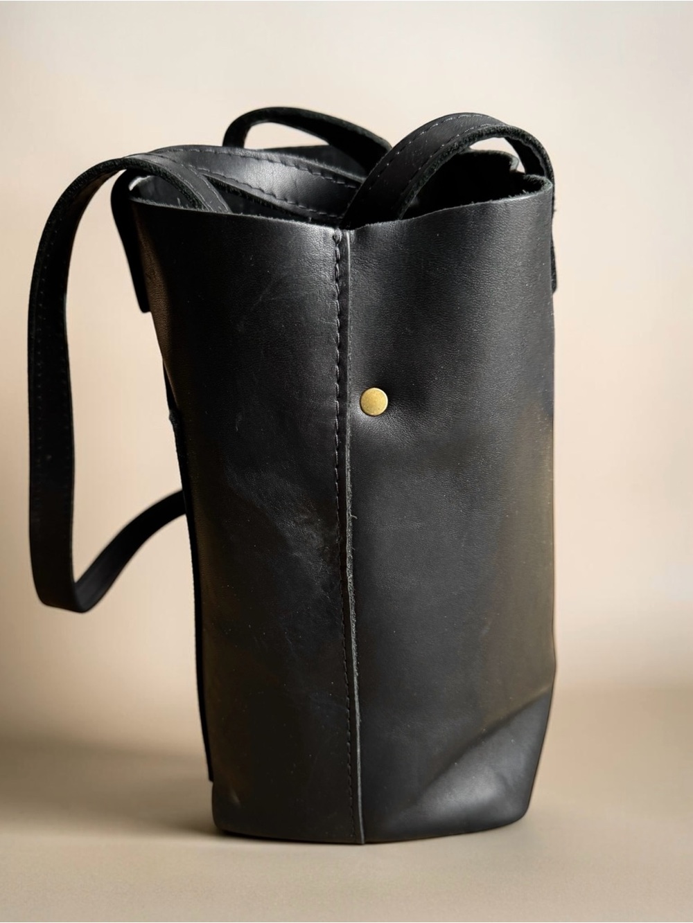 Portland Leather Goods Black Leather Crossbody Tote Bag - Picture 7 of 9